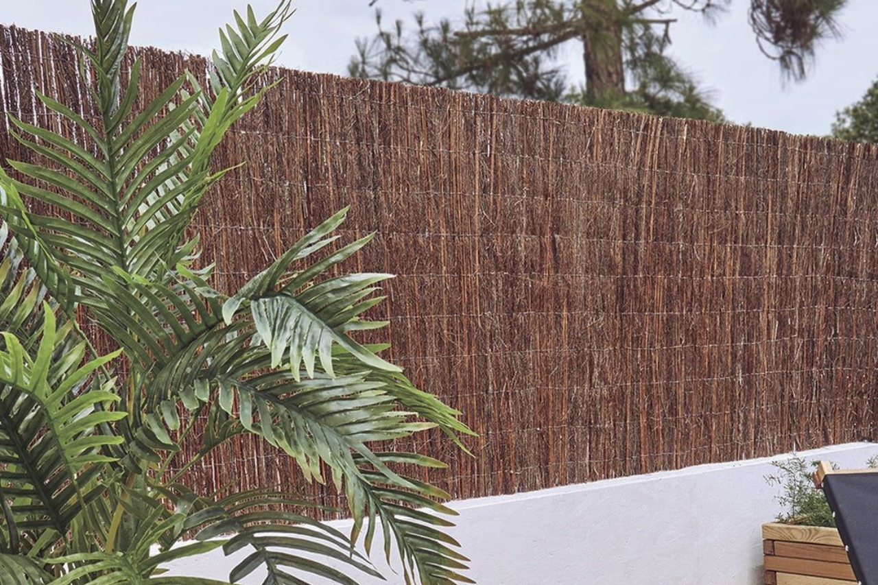 Guía completa: qué tipo de ocultación natural elegir para tu jardín o terraza